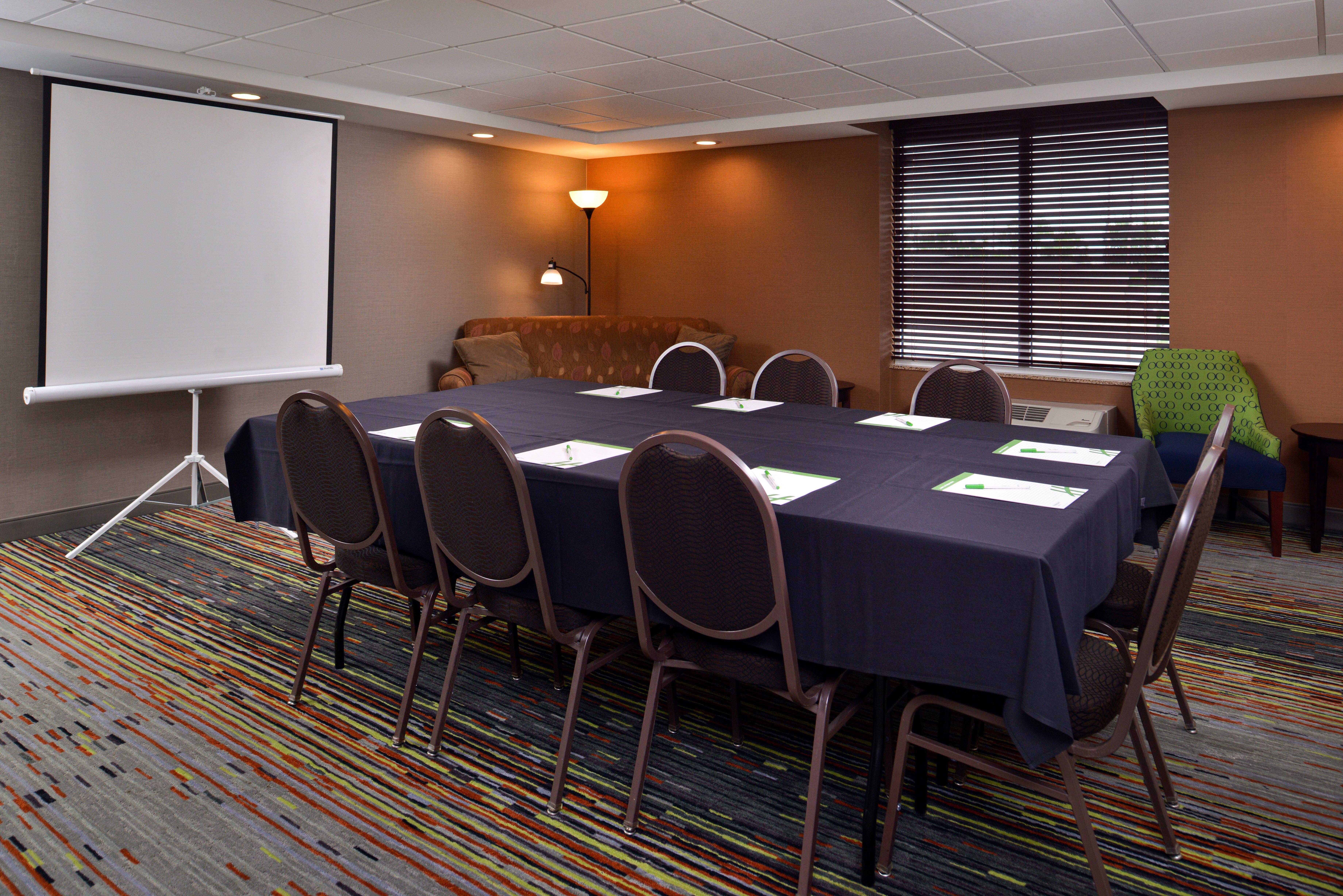 Holiday Inn Hotel & Suites Rochester - Marketplace By Ihg Экстерьер фото